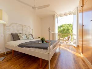Posteľ alebo postele v izbe v ubytovaní Holiday Home Mar Roig by Interhome