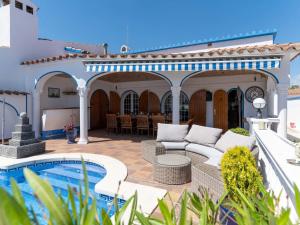 Bazén v ubytování Holiday Home Romulia by Interhome nebo v jeho okolí