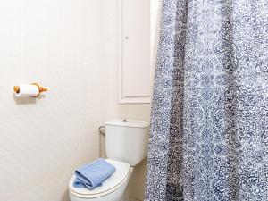 Kúpeľňa v ubytovaní Apartment Flamicell by Interhome