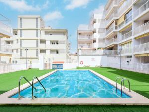 Bazén v ubytování Apartment Entreplayas - Morro de Gos by Interhome nebo v jeho okolí