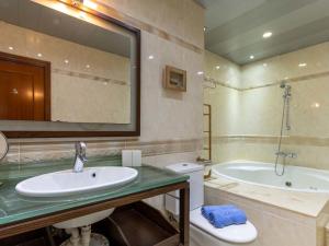 Koupelna v ubytování Holiday Home Romulia by Interhome