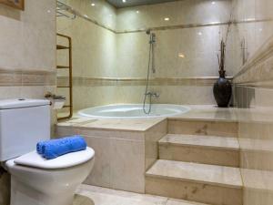 Koupelna v ubytování Holiday Home Romulia by Interhome