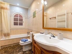 Koupelna v ubytování Holiday Home Romulia by Interhome