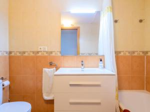 Koupelna v ubytování Apartment Entreplayas - Morro de Gos by Interhome