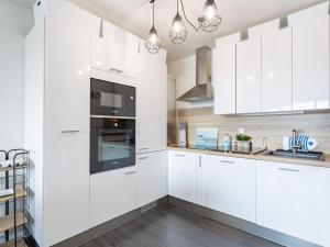 Køkken eller tekøkken på Apartment mille sabords-14 by Interhome + 21 billeder