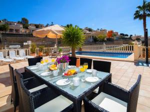 Bazén v ubytovaní Holiday Home Fleur by Interhome alebo v jeho blízkosti