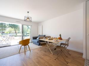 Khu vực ghế ngồi tại Apartment Hemisphère by Interhome