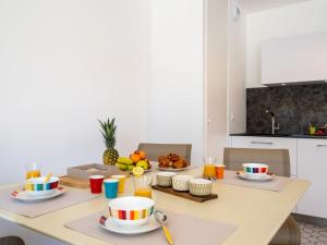 Đồ ăn tại/gần căn hộ +19 ảnh