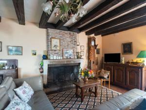 TV a/nebo společenská místnost v ubytování Holiday Home La Bachelotte by Interhome + 24 fotografií