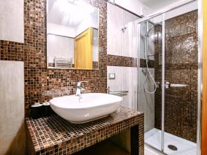 Kúpeľňa v ubytovaní Apartment Cesa Veja by Interhome