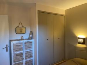 Postel nebo postele na pokoji v ubytování Bastidon la Cicada