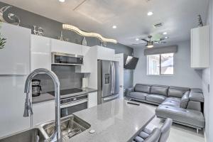 A kitchen or kitchenette at Modern Las Vegas Getaway 10 Mi to The Strip!