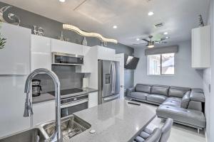 Modern Las Vegas Home with Patio 10 Mi to The Strip