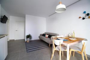 Dining area sa apartment