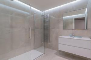 A bathroom at Brera Premium Apartment near Duomo Wifi