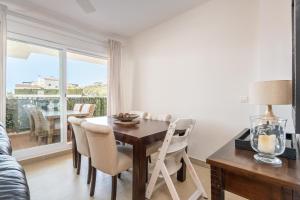 Posedenie v ubytovaní Magnífico apartamento en el Rincón by Renthas