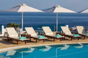 Bazén v ubytovaní Hotel Odysseus alebo v jeho blízkosti