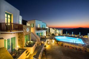 Bazén v ubytovaní Hotel Odysseus alebo v jeho blízkosti