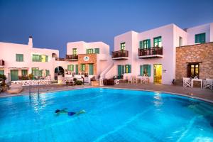 Bazén v ubytovaní Hotel Odysseus alebo v jeho blízkosti