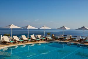 Πισίνα στο ή κοντά στο Ξενοδοχείο Odysseus