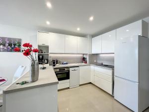 Zdjęcie z galerii obiektu VILLA MAUPASSANT T2 BORD DE MER w Cannes