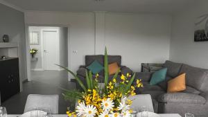 Część wypoczynkowa w obiekcie Apartamentos María de Lucía-Piso 2º
