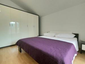Posteľ alebo postele v izbe v ubytovaní Lifestyle apartment Podstrana