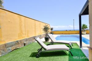 The swimming pool at or close to Villa Galasol with heated pool