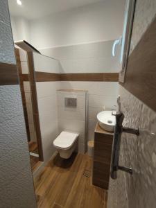 Poseidon Rooms的一间浴室
