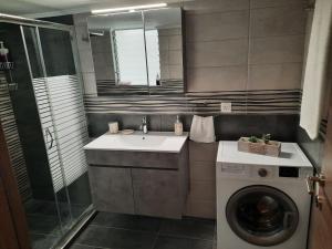 Kúpeľňa v ubytovaní SummerSense Apartment