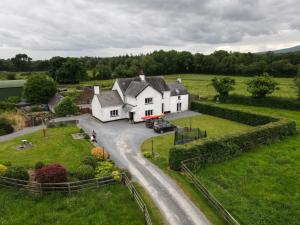 Gallery image of Wellfield Farmhouse in Tipperary