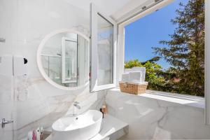 Ein Badezimmer in der Unterkunft Rooms D&L, FREE Parking on-site