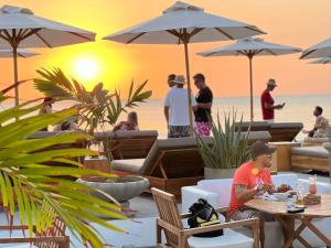 Hosté ubytování Wala beach club