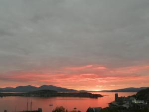 Fotografie z fotogalerie ubytování Central Oban Studio with Stunning View v destinaci Oban