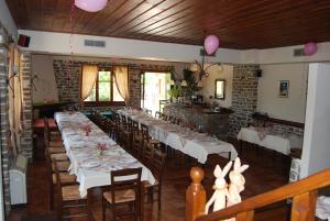 En restaurang eller annat matställe på Dryades Guesthouse