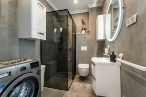 Kúpeľňa v ubytovaní Apartment Ella + 15 fotografií