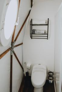 Domoss Valle tesisinde bir banyo