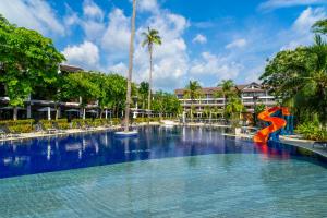 Bazén v ubytování Sunwing Kamala Beach nebo v jeho okolí + 110 fotografií