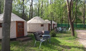 A garden outside Öko Kemping és Glamping Tiszadada