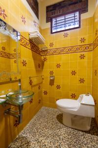 Salle de bains dans l'établissement Bale Devata Resort
