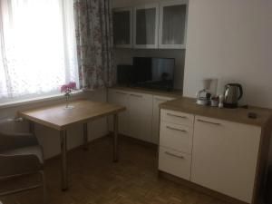 Kuchyňa alebo kuchynka v ubytovaní Appartementanlage Bach