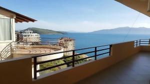 Příroda nedaleko apartmánu + 61 fotografií