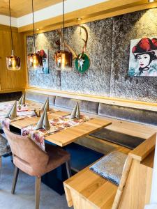 Posezení v ubytování Hotel Hirschen