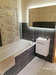 Kúpeľňa v ubytovaní Hürrem Apartman
