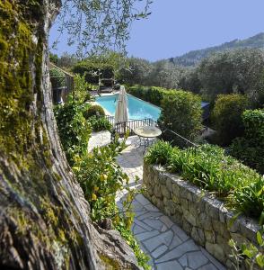 Bazén v ubytování Bastide Aïna SPA et piscine nebo v jeho okolí