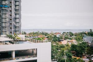 - Vistas a la ciudad desde un edificio en EGO's CONDO-Mactan NewTown Cebu-1BR en Isla de Mactán