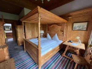 Postel nebo postele na pokoji v ubytování Hotel Schrenkhof
