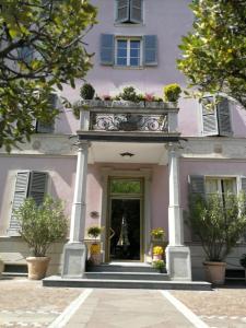 The facade or entrance of Hotel Verdi Boutique Hotel