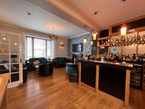 Lounge nebo bar v ubytování Spilman Hotel