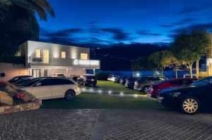 Hotel Castello Lake Front